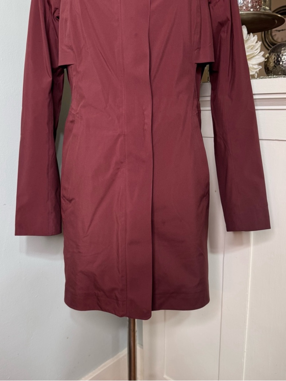 Lululemon Rain Rebel Jacket Waterproof Utility Jacket Red Merlot Size 6 Small - Picture 12 of 16